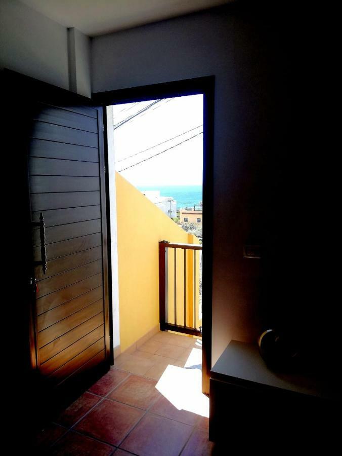 شقة Apartamento La Caleta Isla De El Hierro Terrace With Incredible Views المظهر الخارجي الصورة